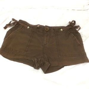 Born barefoot shorts sz 3